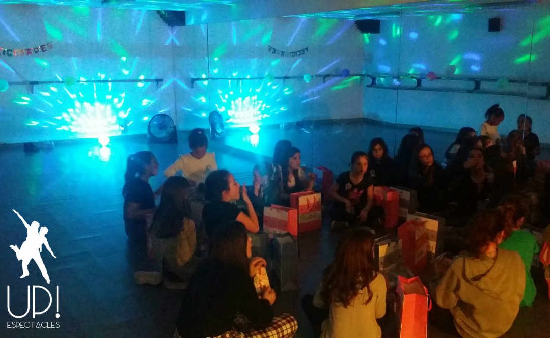 Bailamos hip hop para celebrar el cumple de Alba y Mar