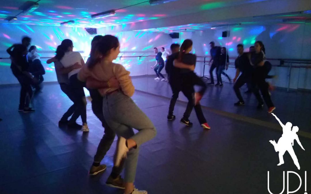 Que taller temático de los 80’s más divertido!